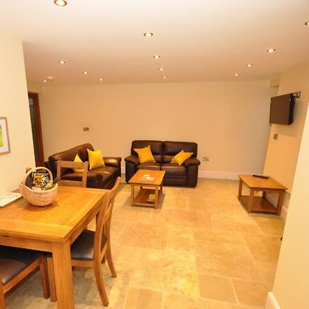 Hastings Barn Villa Бидефорд Екстериор снимка